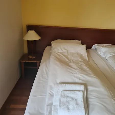 Skap Szálloda